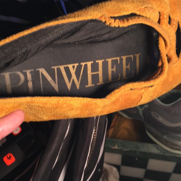 Shoes - Picture 4 of 5